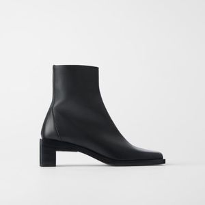 NWOT Zara square toed leather ankle boots